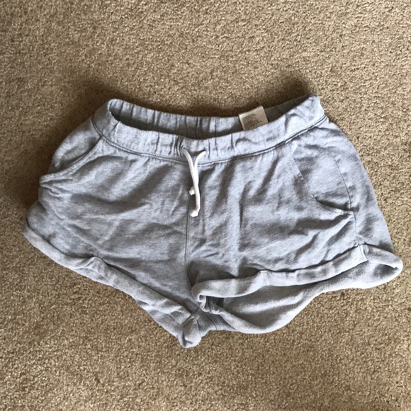 divided h&m basic shorts